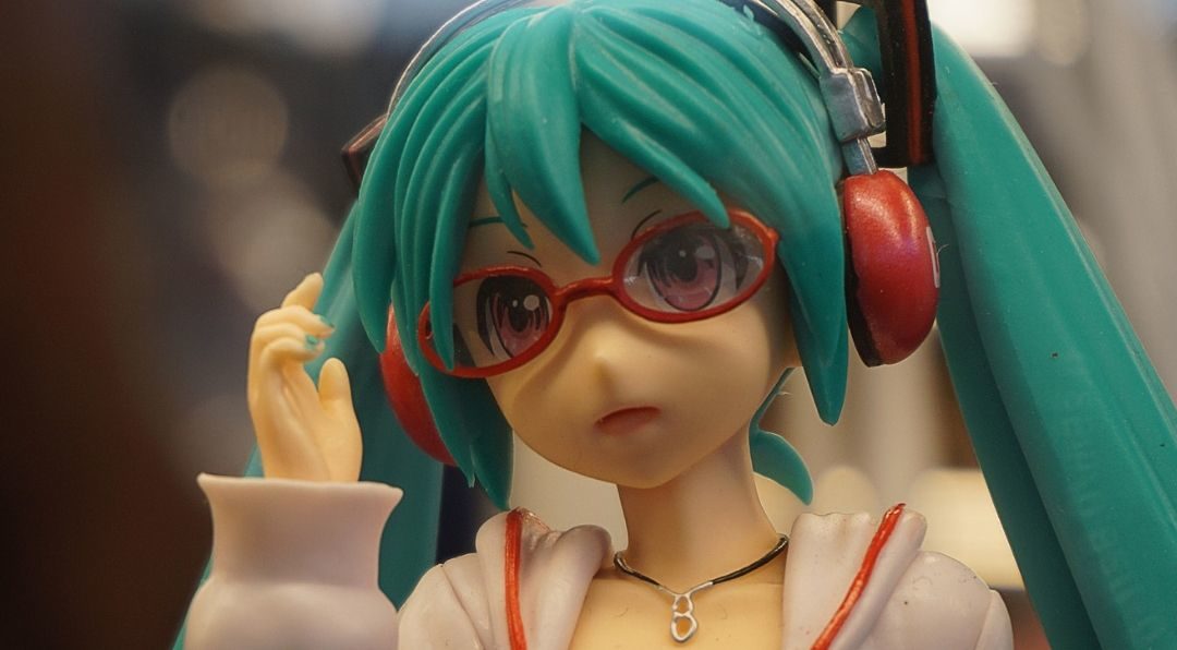 Episode 36: Geeking Out About Anime and Manga with Jannie & Nat