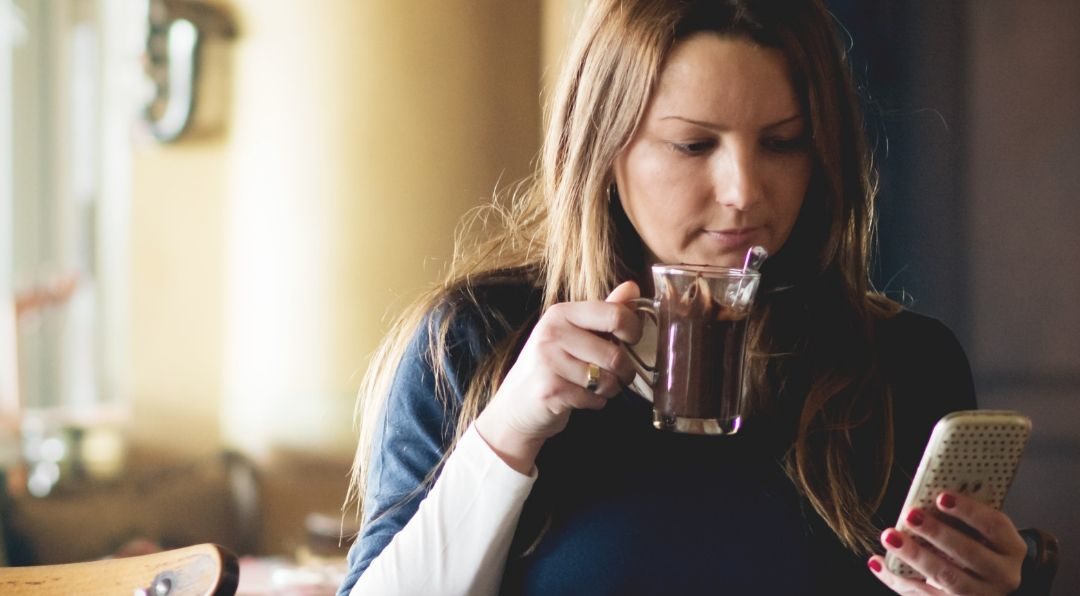 Episode 47: Geek Girl in the News: Breastfeeding on Twitch, Banned Commercials, and Dr. Scully